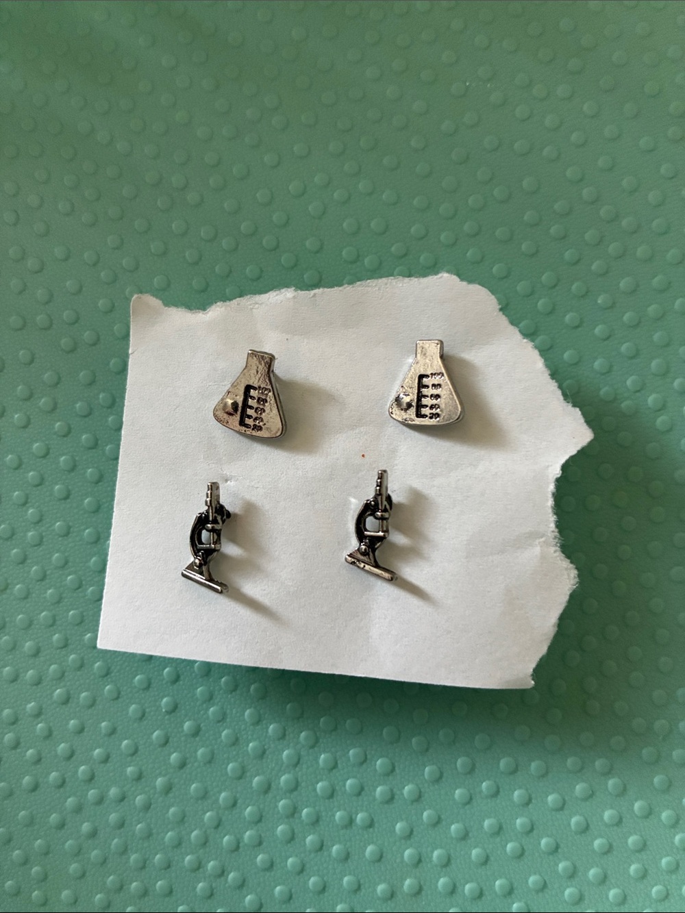 🔬🧪2 Pair Science Earrings Silver Tone Microscope Chemistry Flask Charm Stud